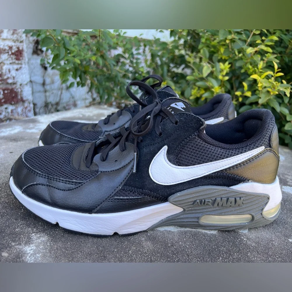 Nike Air Max Excee Womens Sneakers Black/White-Dark Grey Size 11 CD4165-001 - Picture 3 of 16